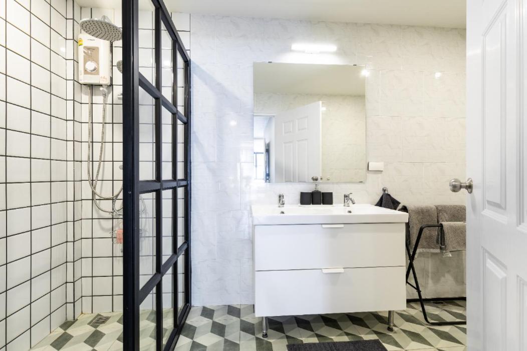 Cozy 1 In Sathorn, Bts Saint Louis *