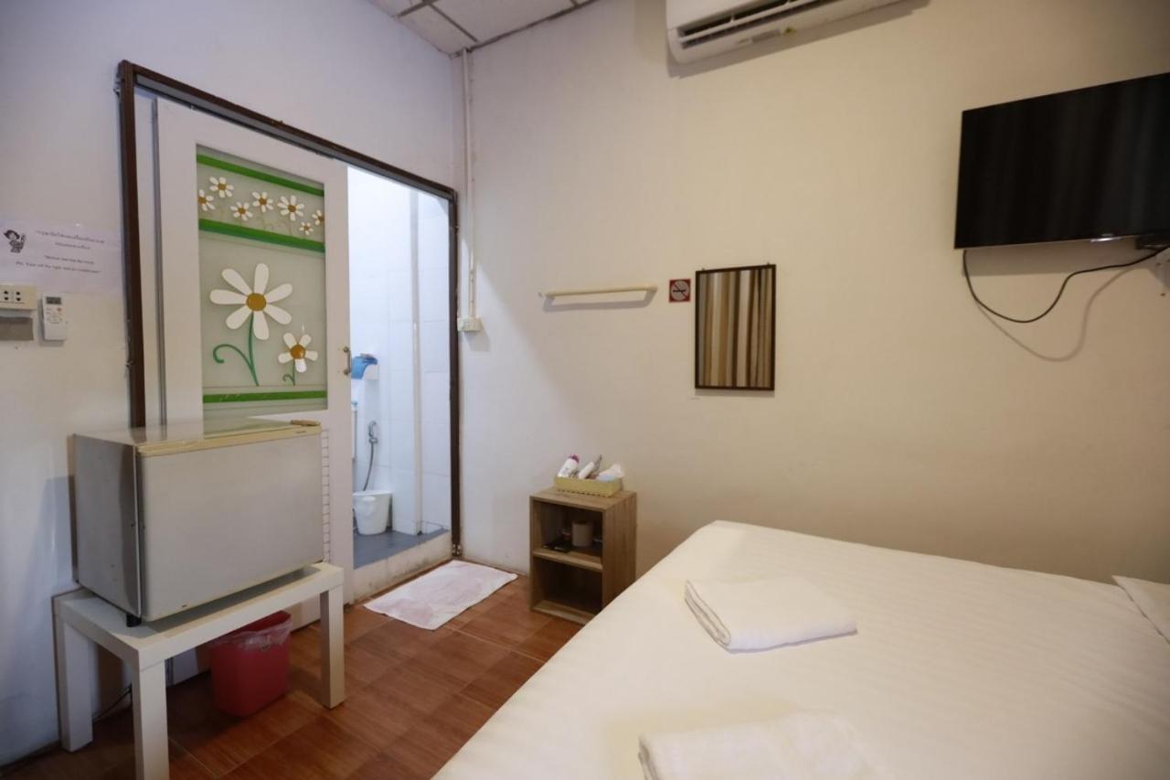 Hostel Banana Donmuang