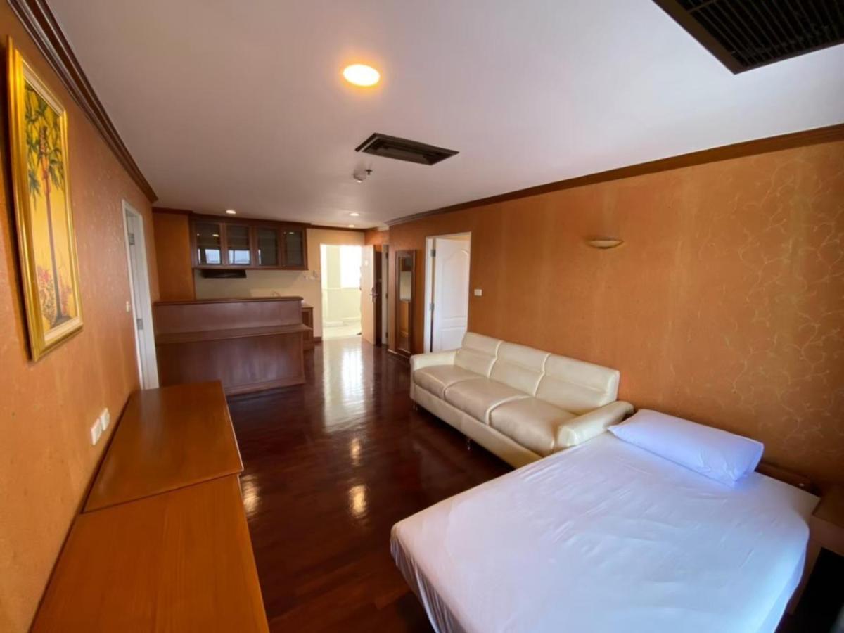 Ebina House - Sha Extra