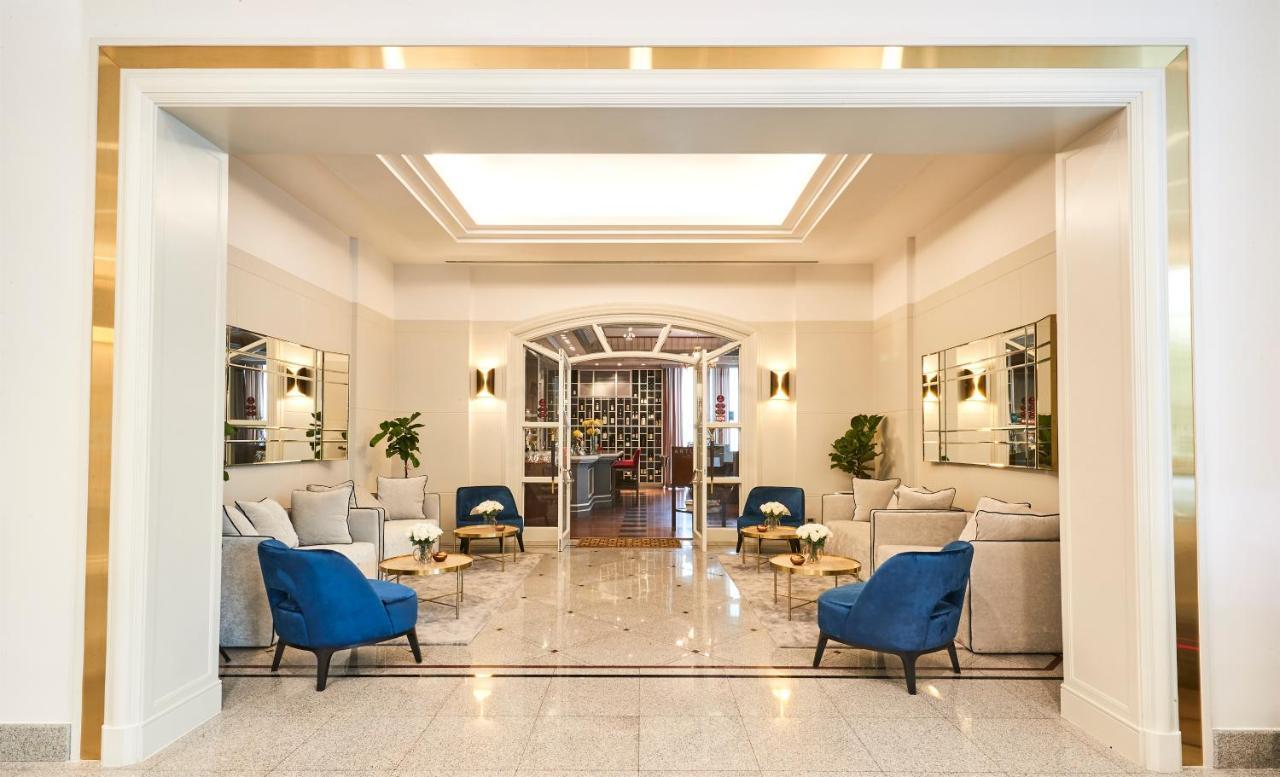 Bliston Suwan Park View Hotel 4*