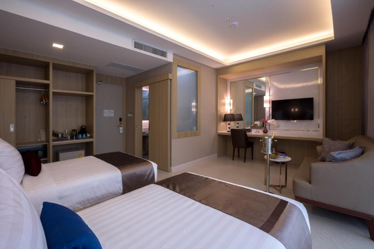 Elegant Airport 5*