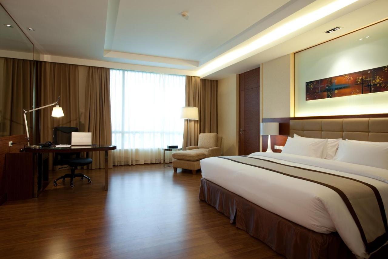 The Grand Fourwings Convention Hotel 5*