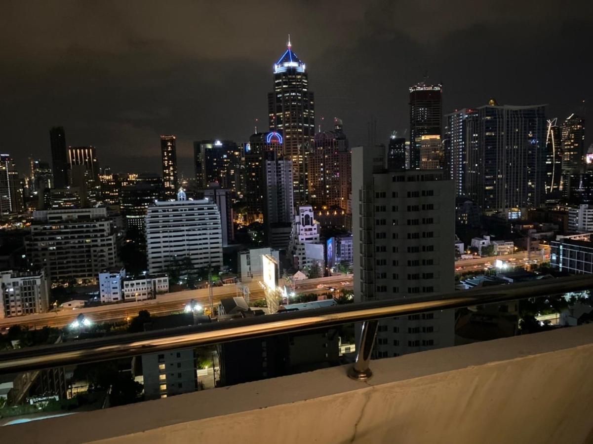 Cozy Central 25th Floor Beautifull Balcony Apartment *