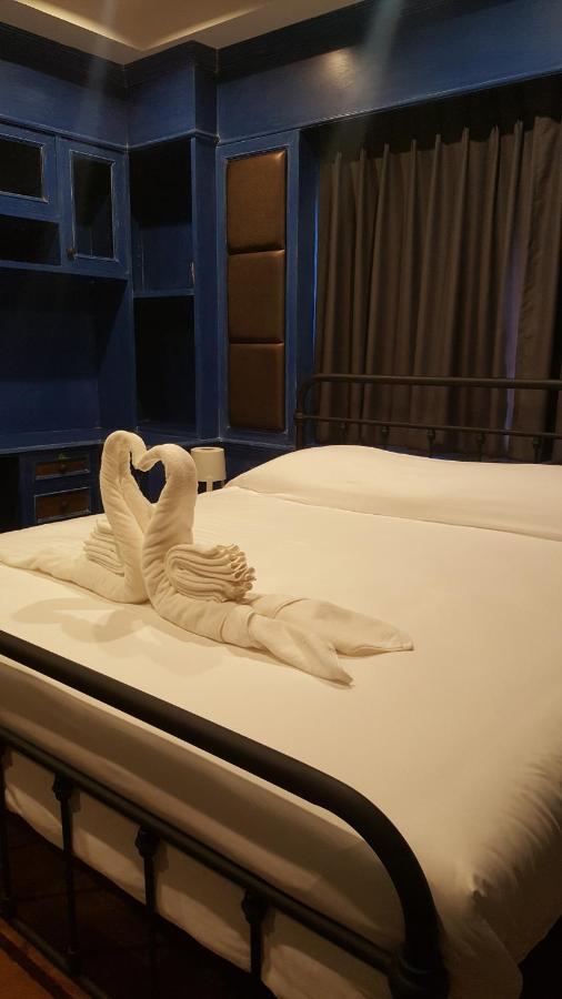Hostel Bed Place Bangkok