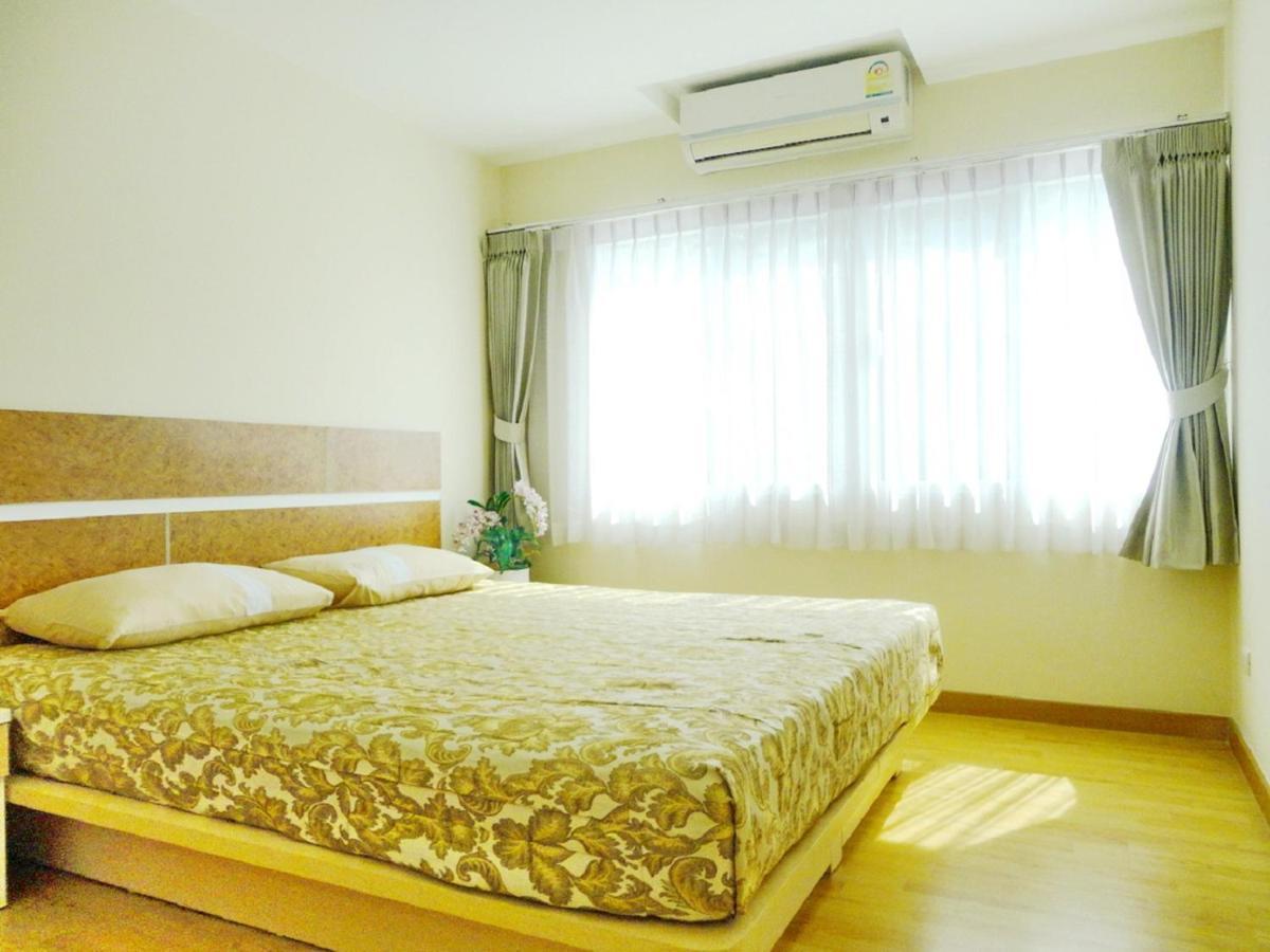 Charming Resident Near Bts Ekkamai Station Apartment Bangkok