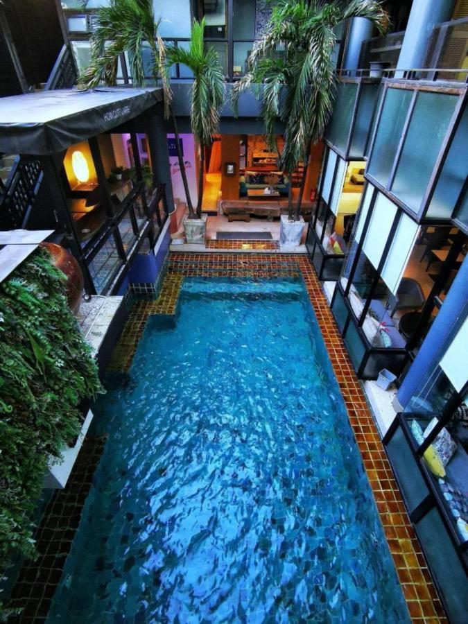 Blu Ari Stylish Gay Poshtel Asrama *