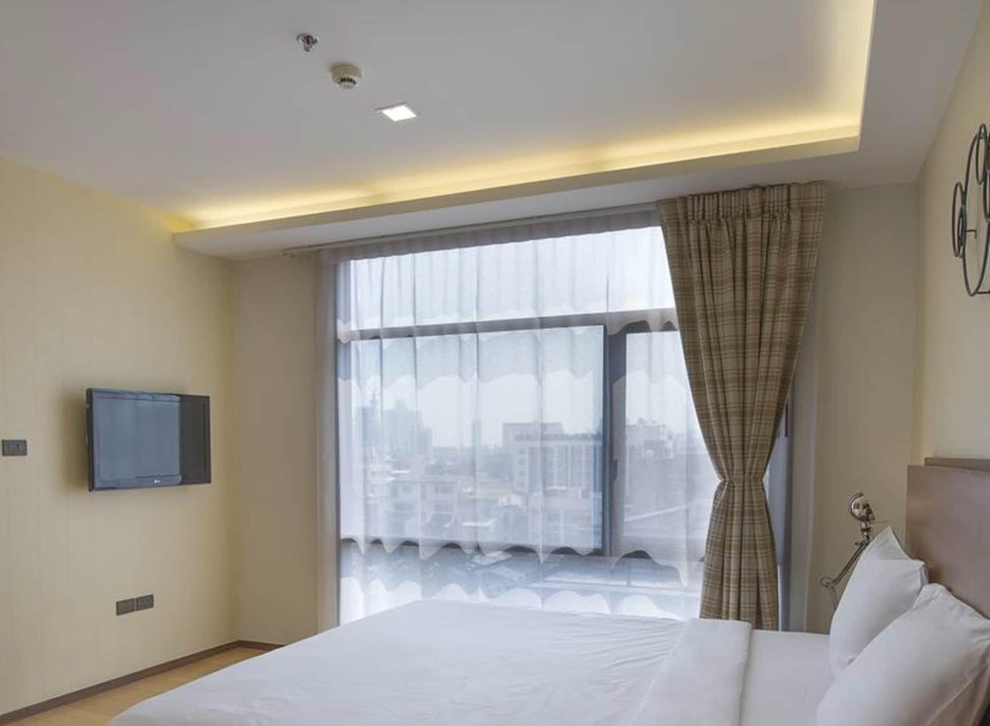 Marvin Hotel