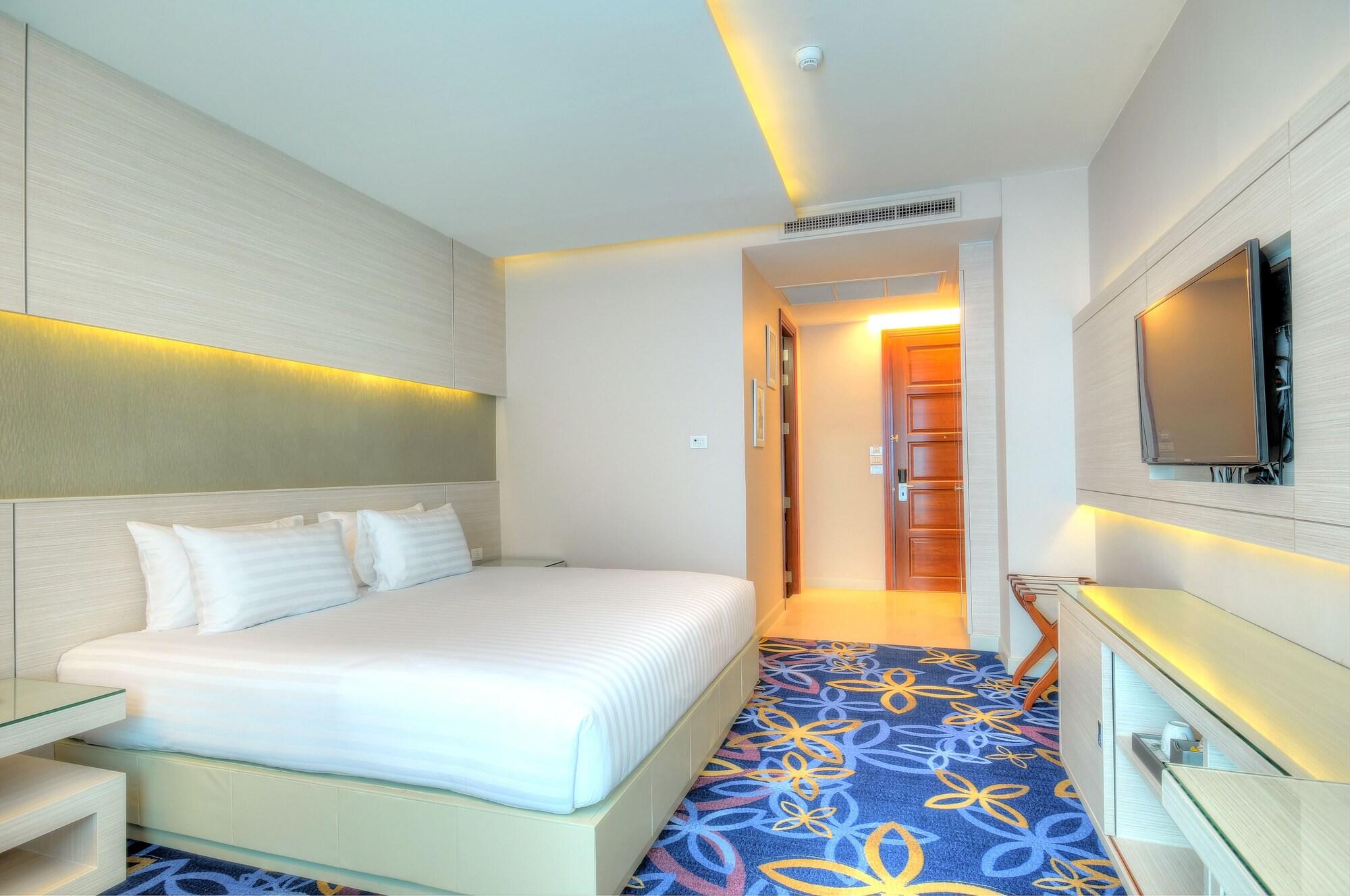 Hotel One One