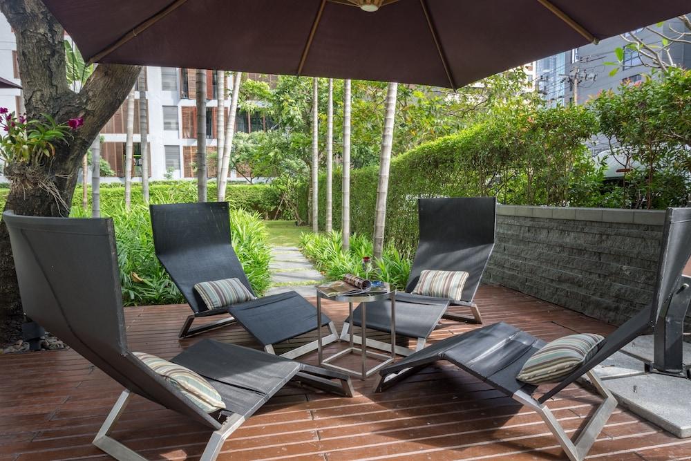 Sora & Sukhumvit - Formerly Aspira 12th Avenue Asoke Sukhumvit Hotel 4*