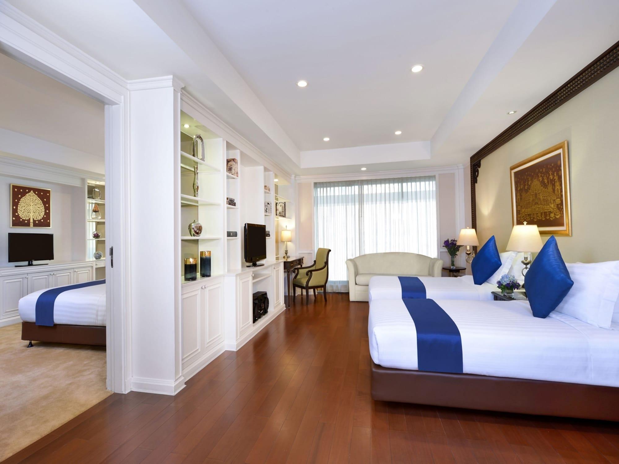 Centre Point Silom - Newly Renovated 4* Bangkok