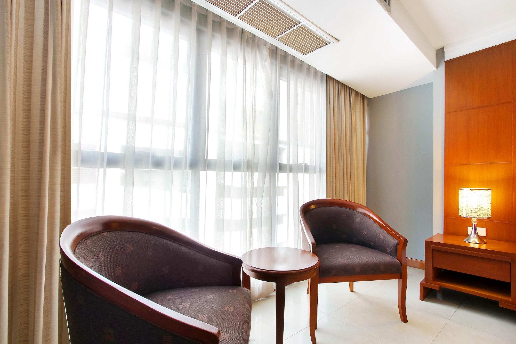 Bally Sukhumvit Hotel 3*