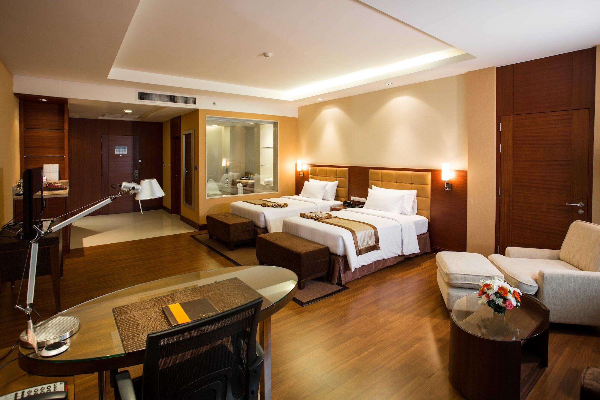 The Grand Fourwings Convention Hotel Bangkok