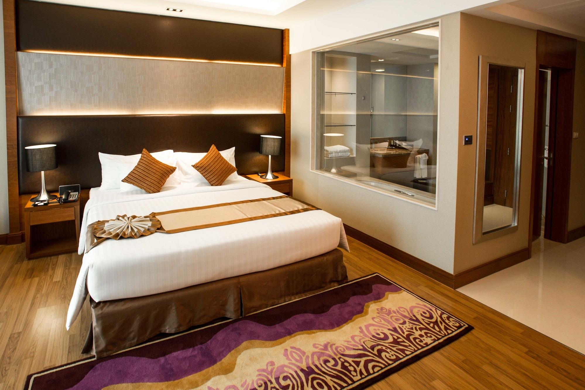 The Grand Fourwings Convention Hotel Bangkok