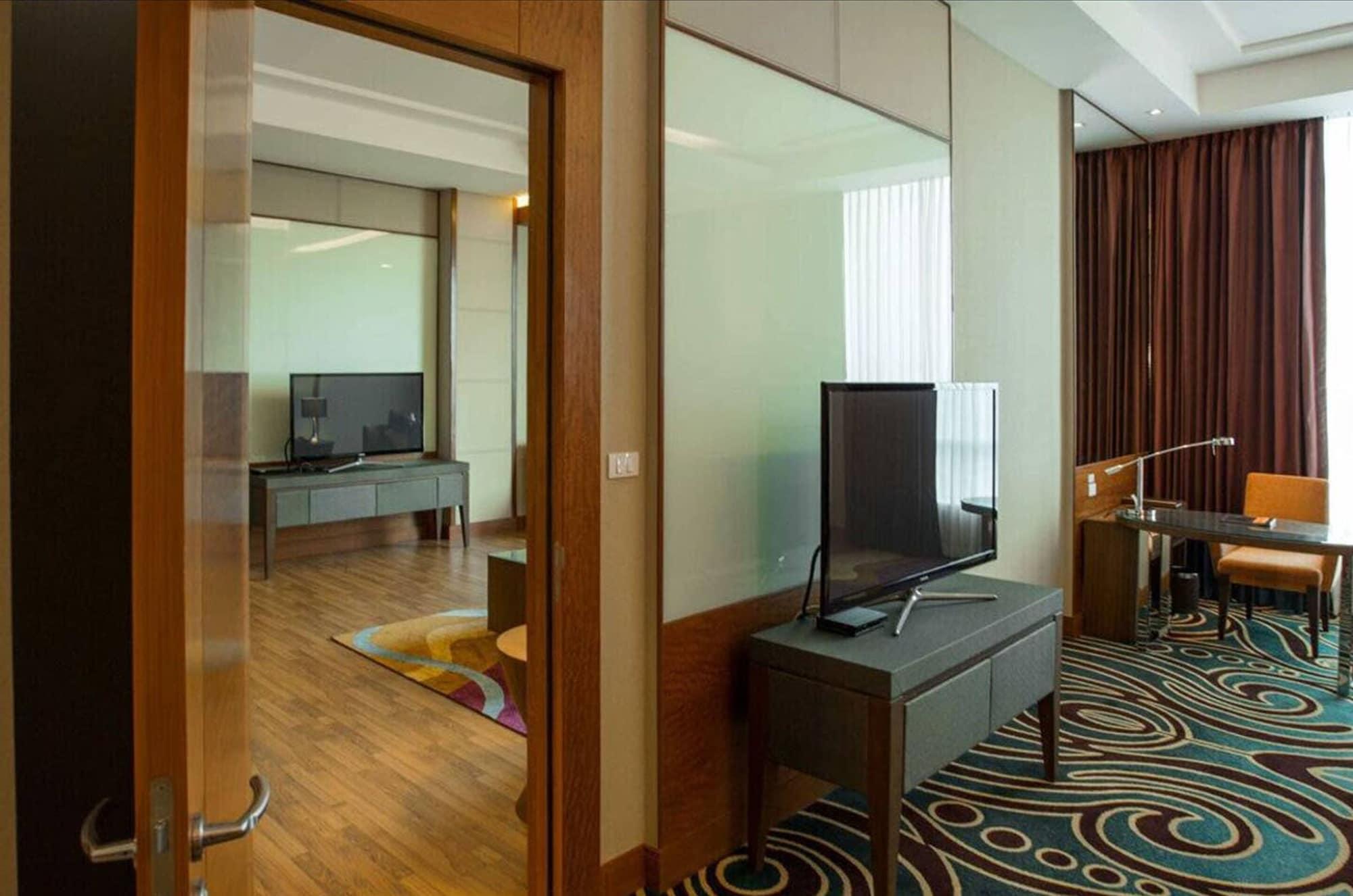 Hotel The Grand Fourwings Convention