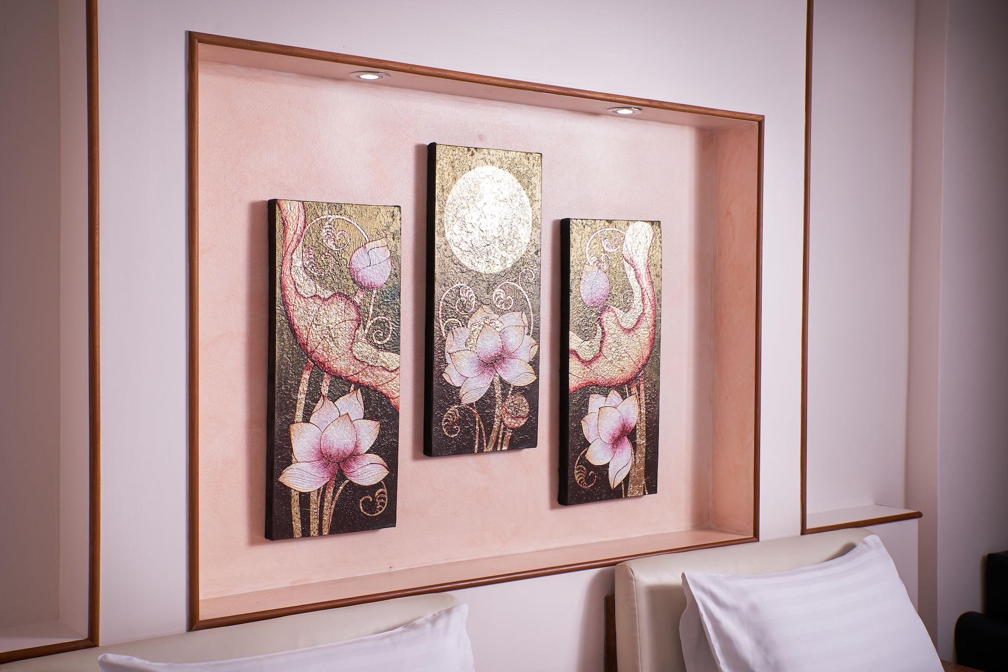 Kc Place Pratunam Hotel 3*
