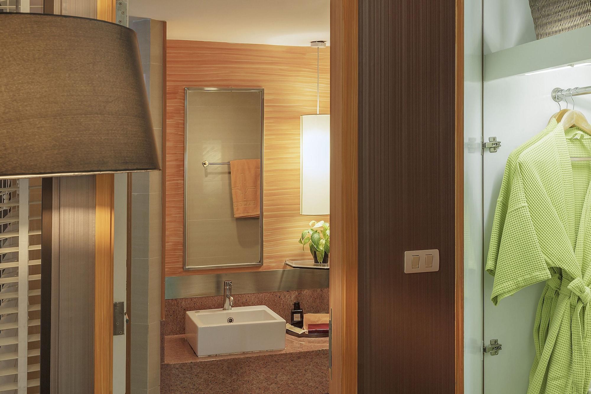 Tango Vibrant Living - Sha Extra Hotel 4*