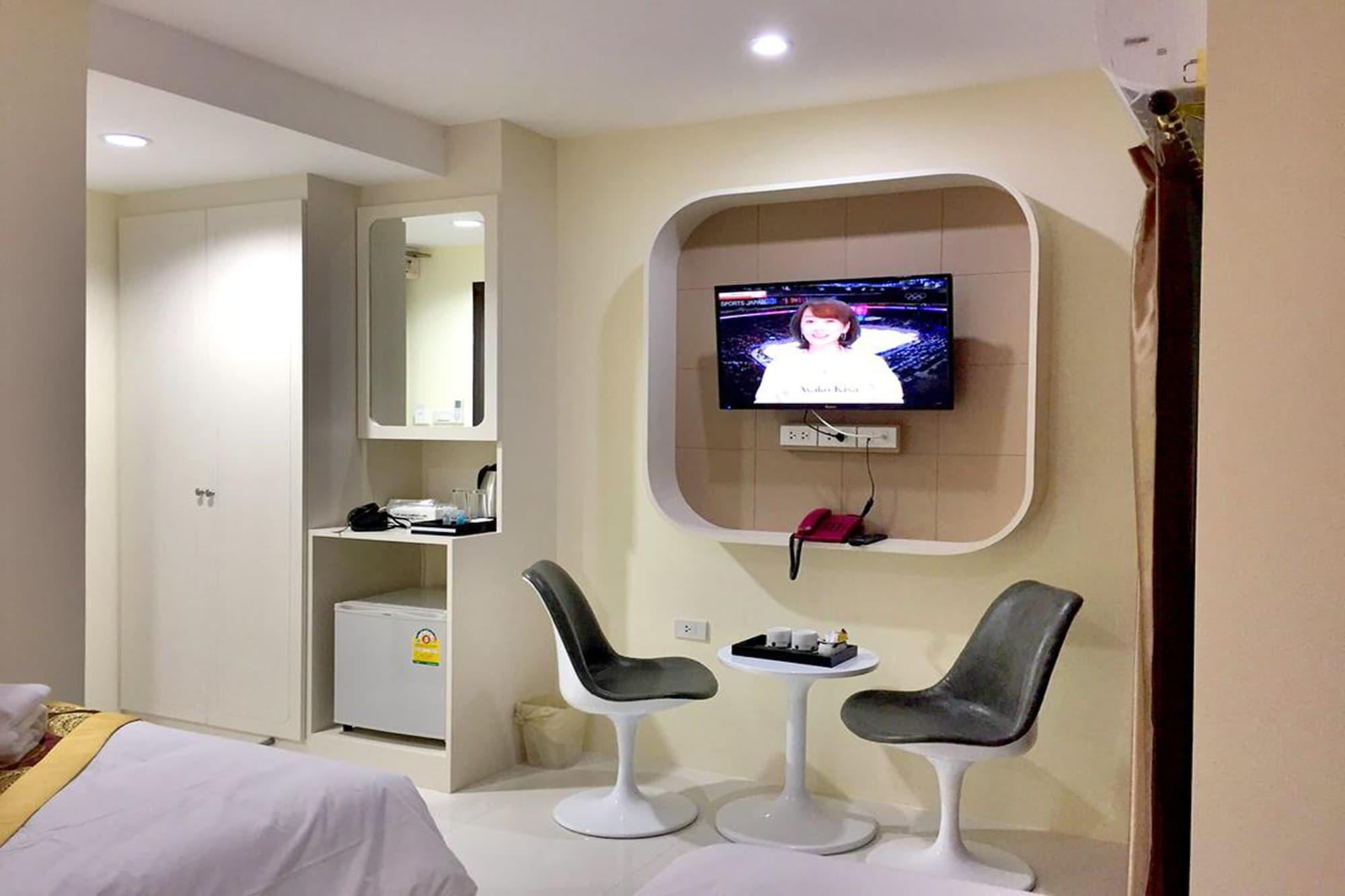 Hotel High Airport Link Hotel,