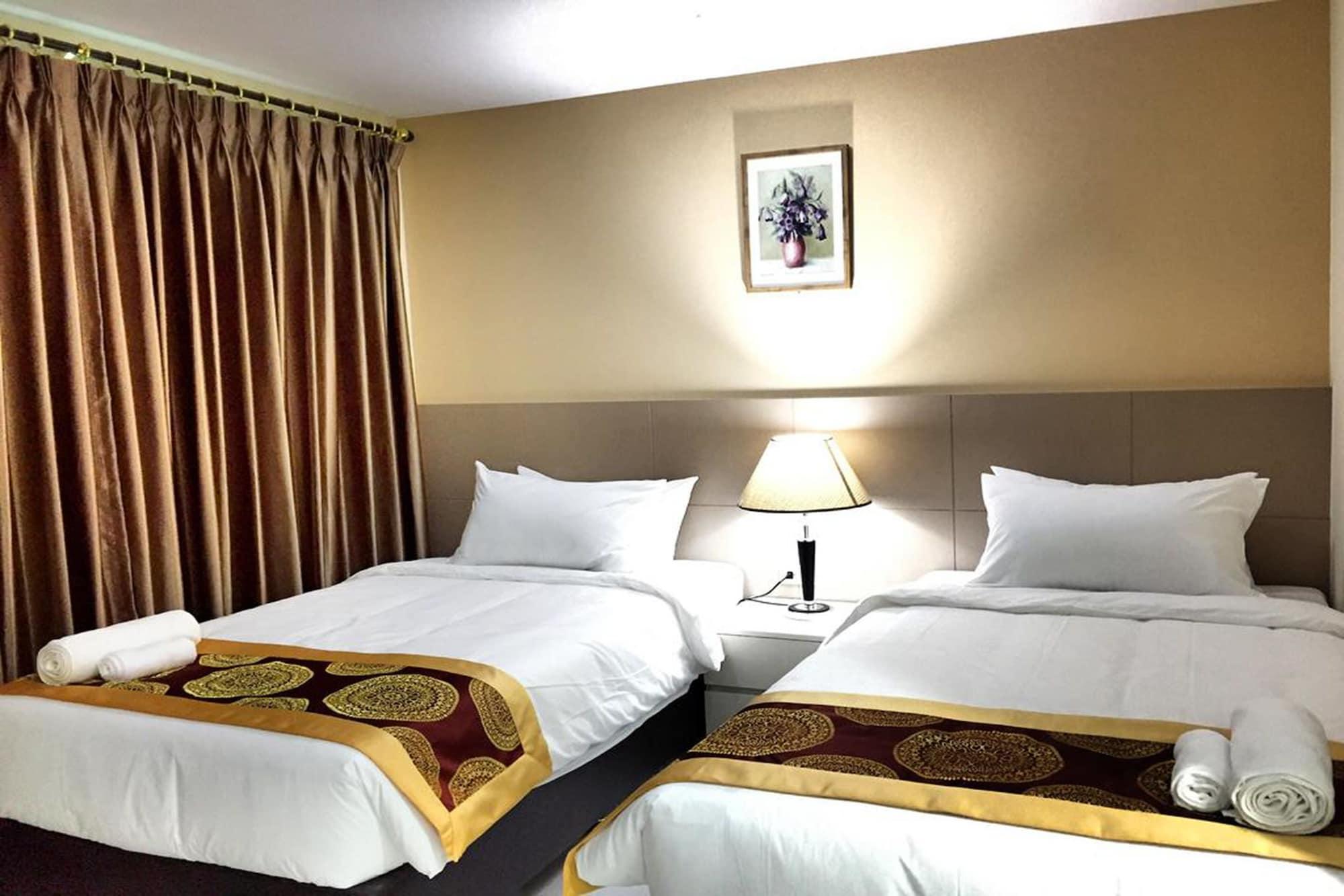 High Airport Link Hotel, Hotel