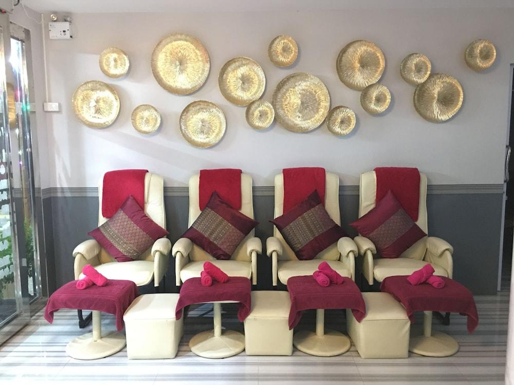 High Airport Link Hotel,