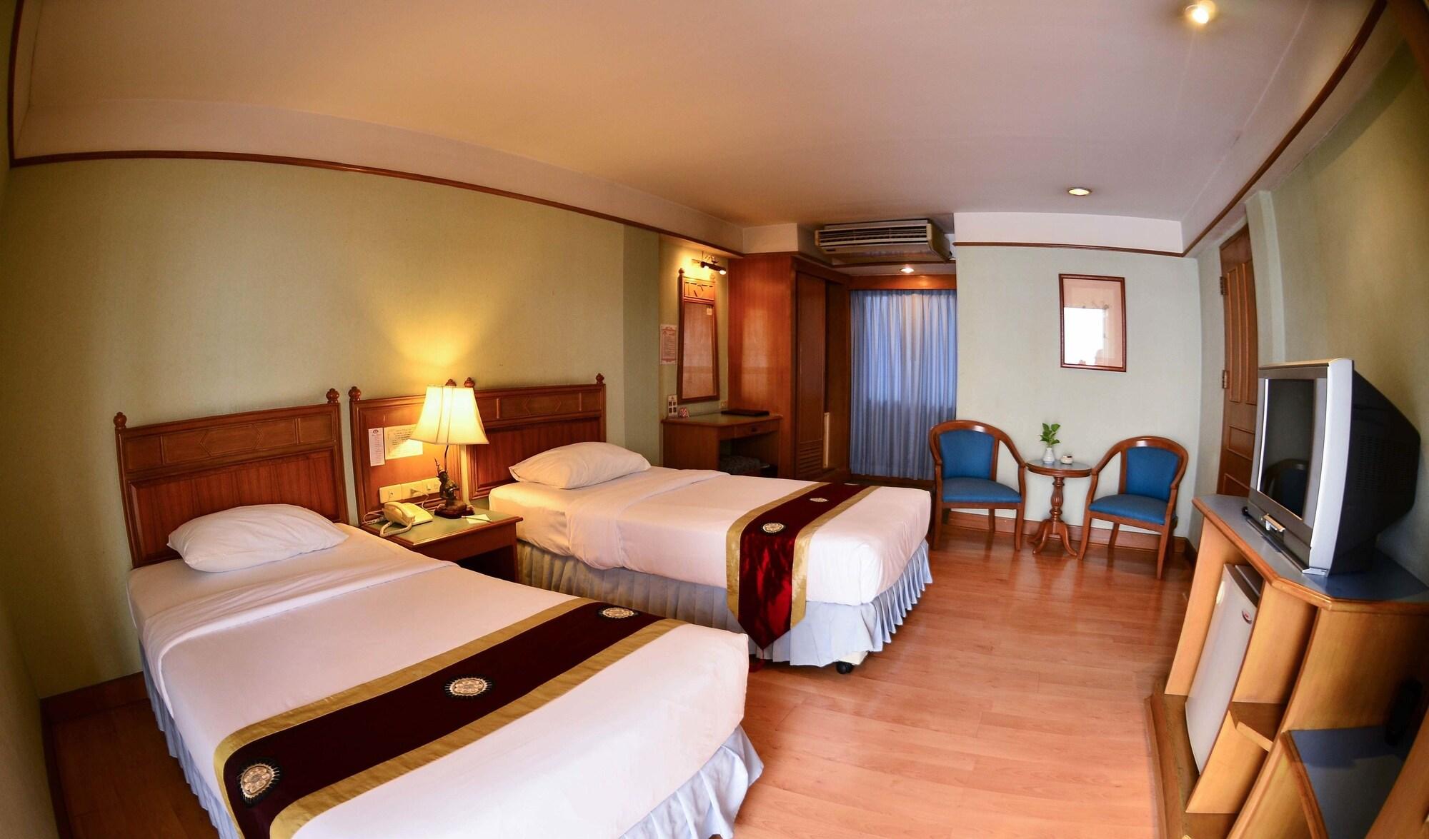 Hotel Silom Village