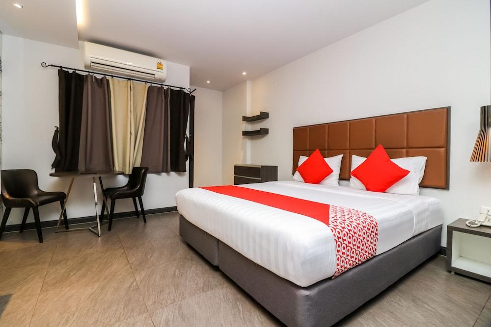 Aim House Hotel