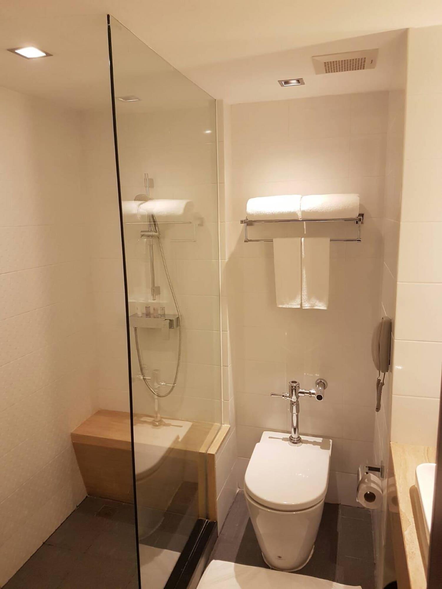 Hotel Louis Tavern 3*