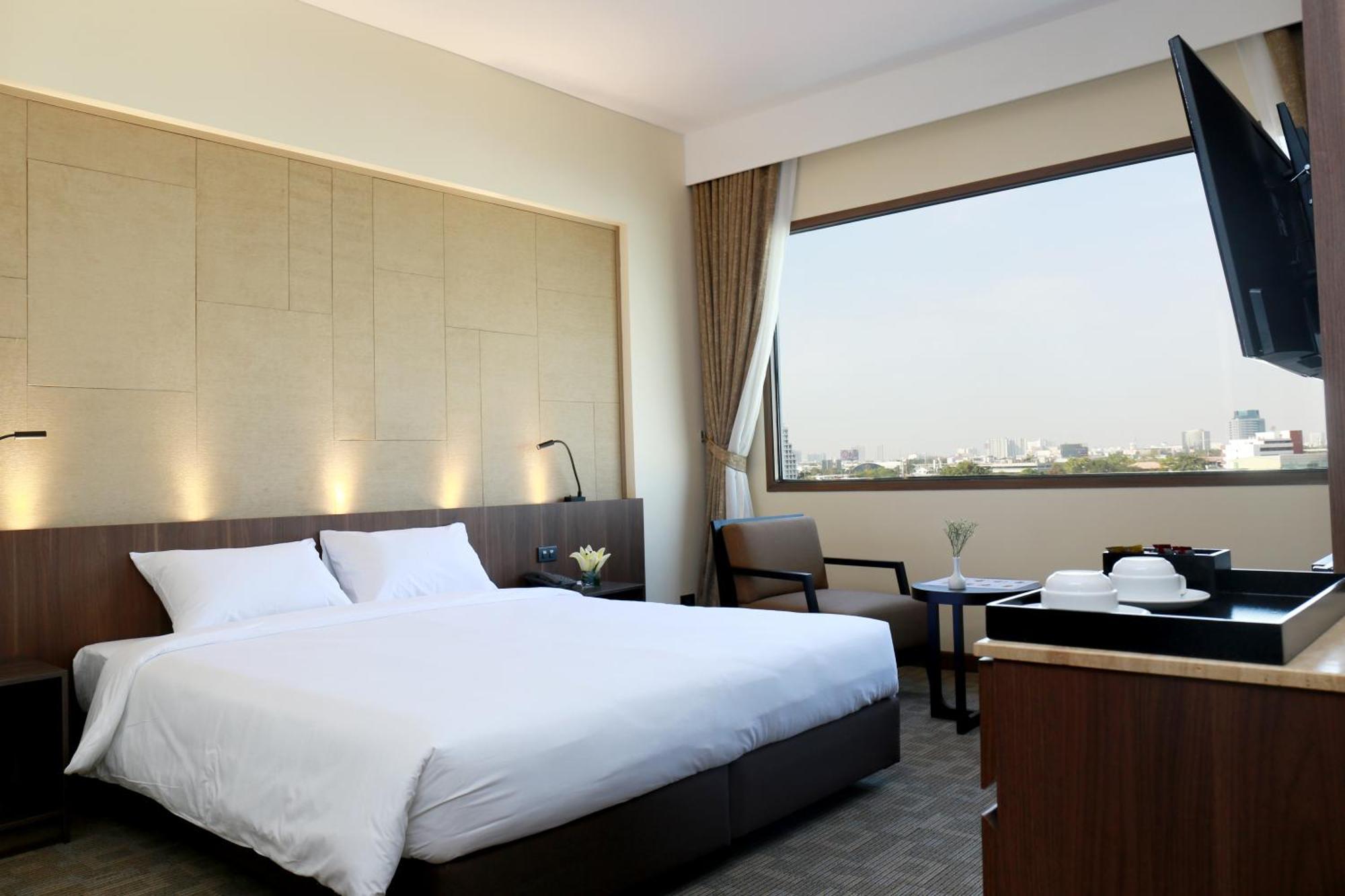 Louis Tavern Hotel 3*