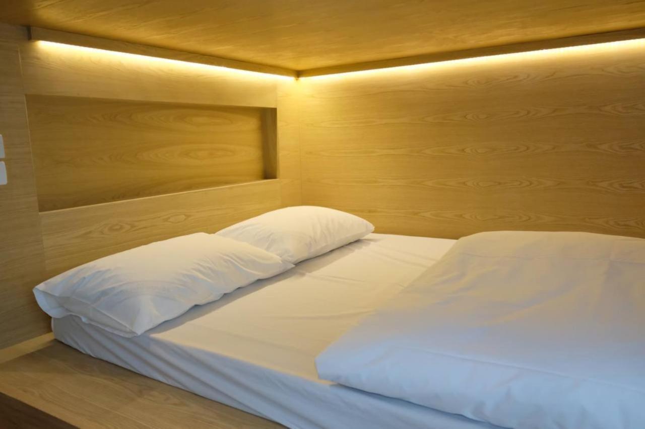 Hostel Ratchada - Rotfai *