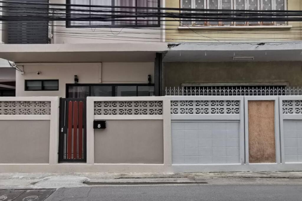 Bahay bakasyunan 8finite House *