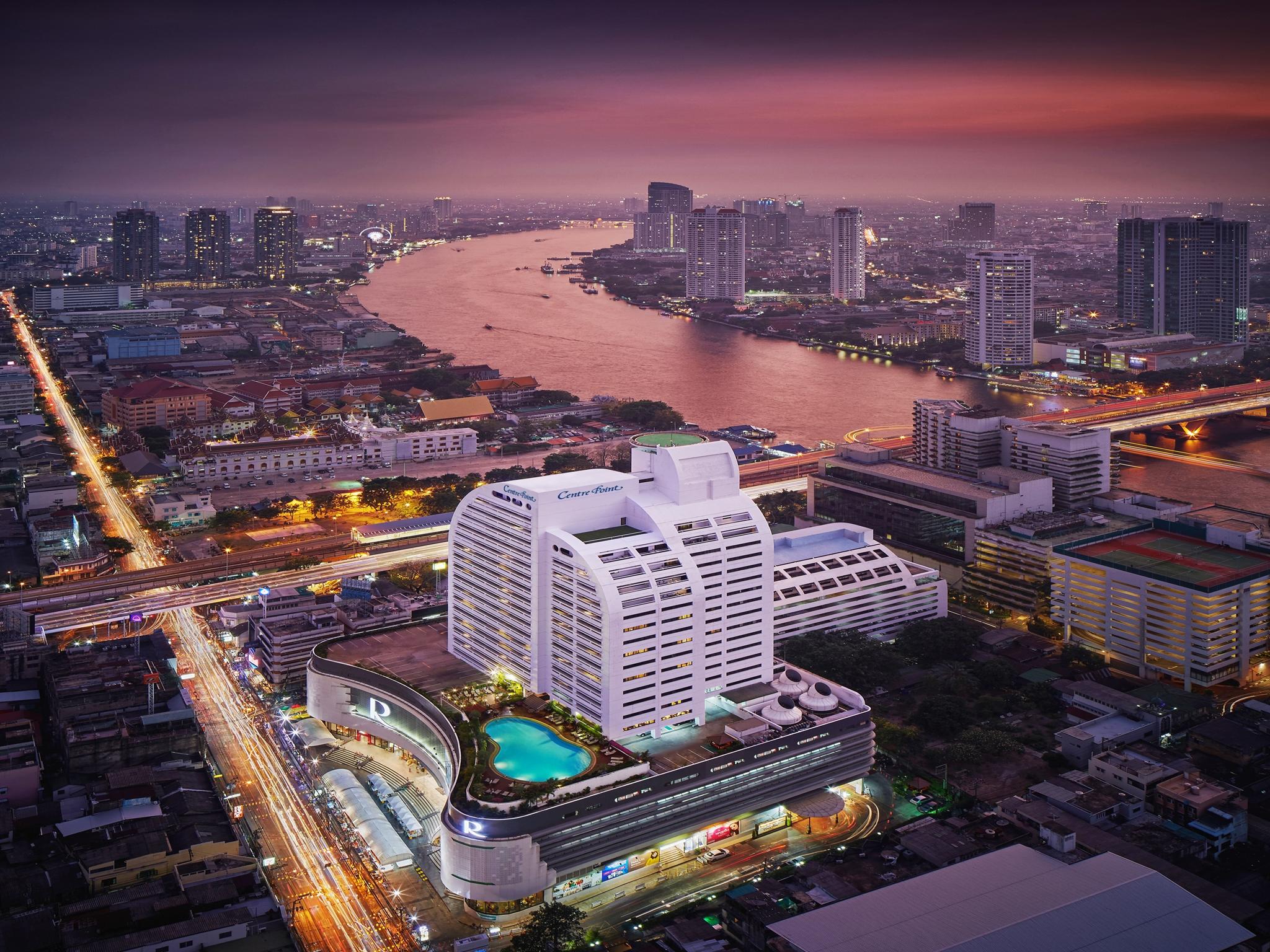 Hotel Centre Point Silom - Newly Renovated