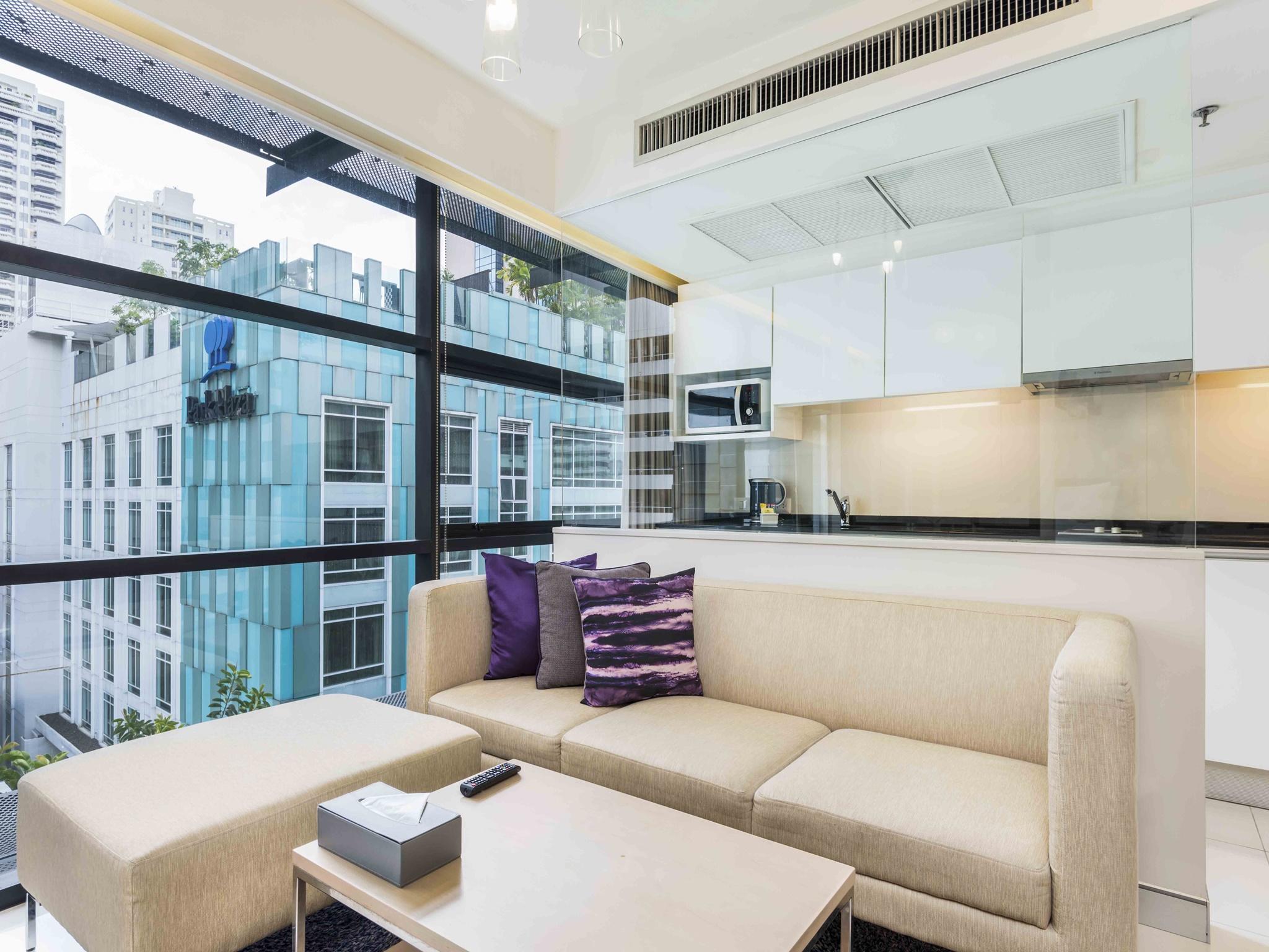 Hotel Maitria Sukhumvit 18 - A Chatrium Collection 4*