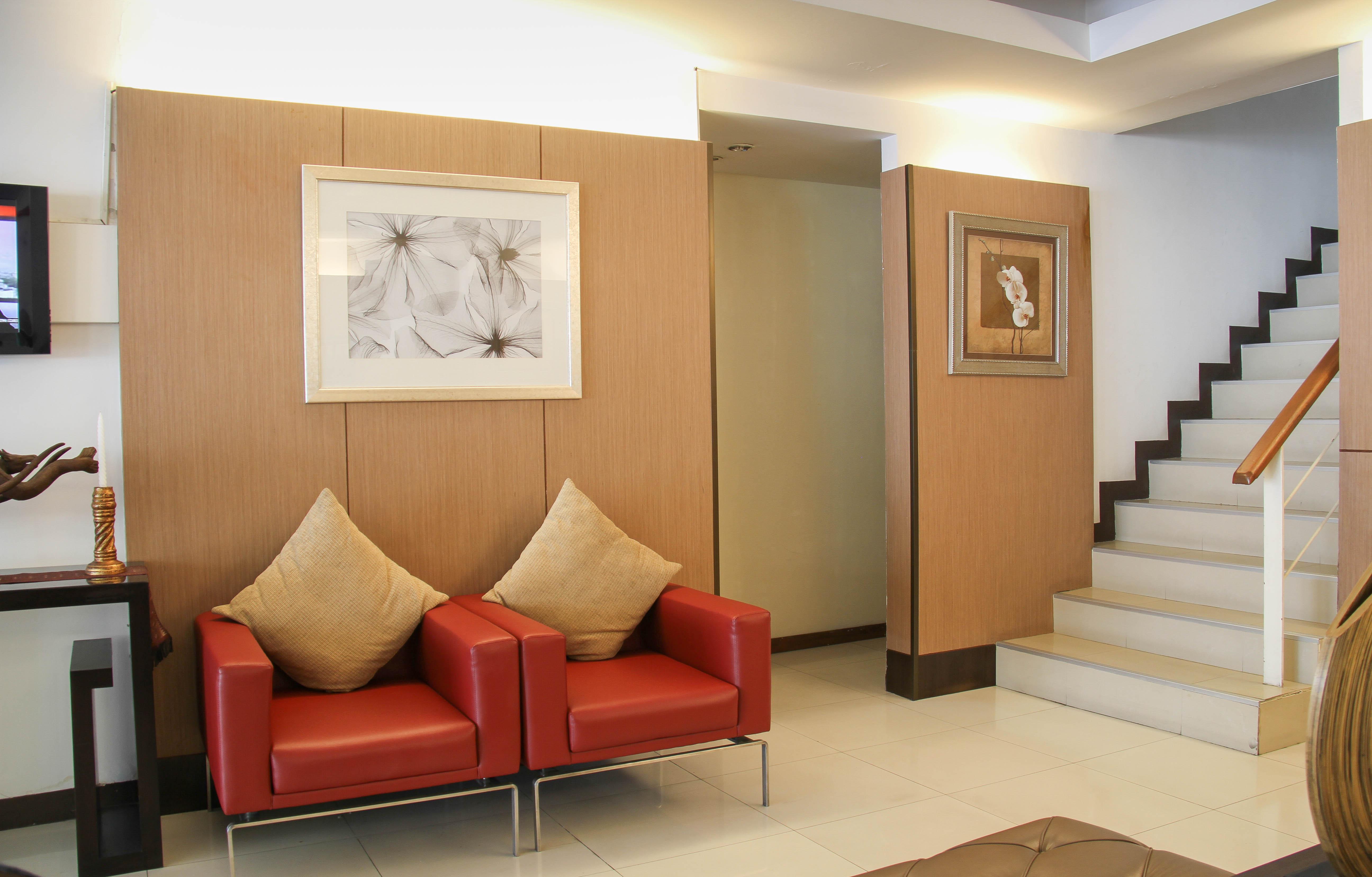 Furamaxclusive Sathorn,