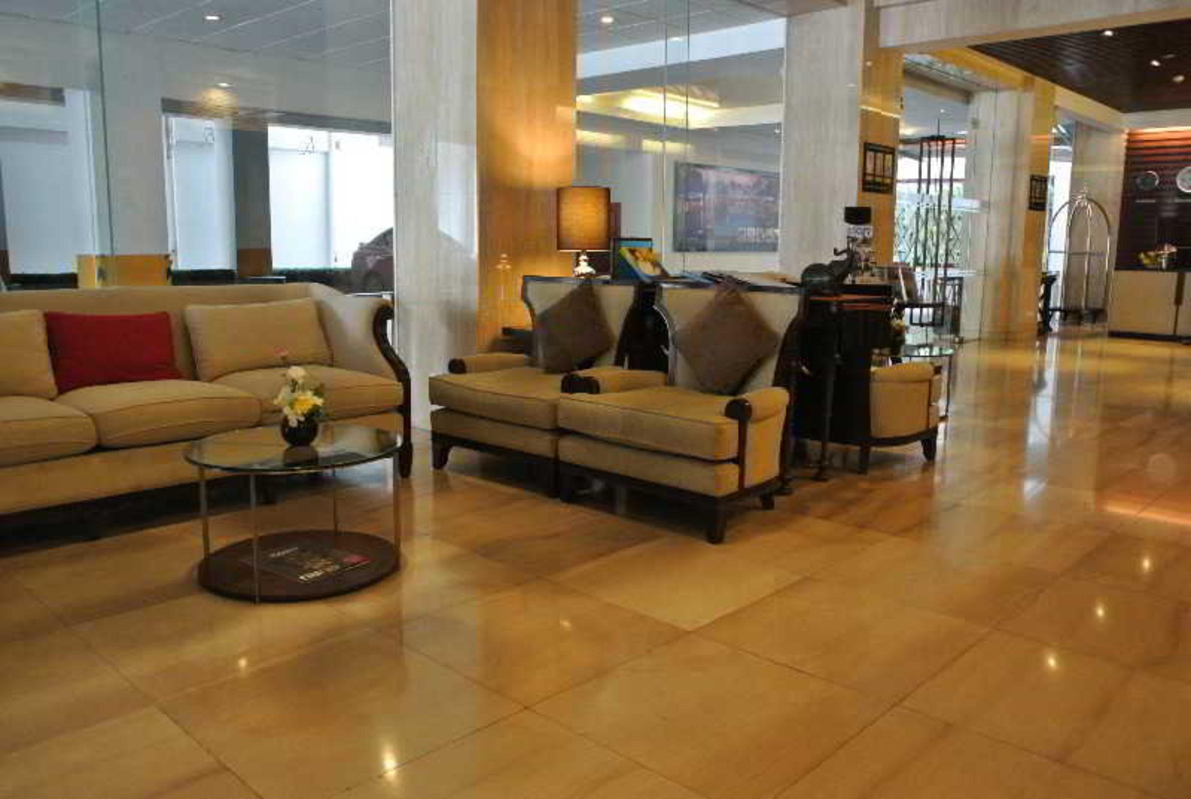 Hotel Furamaxclusive Asoke, 4*
