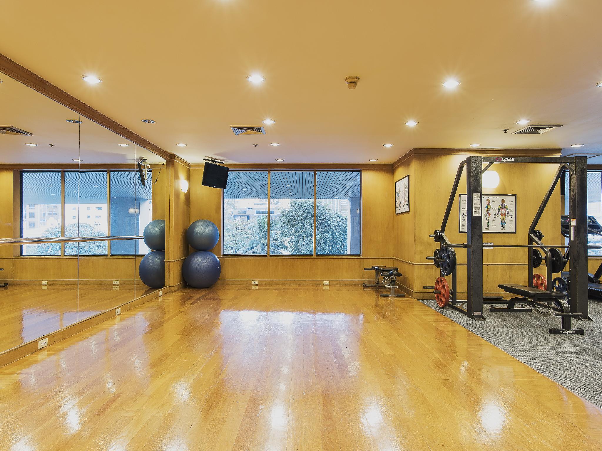 Bliston Suwan Park View 4*