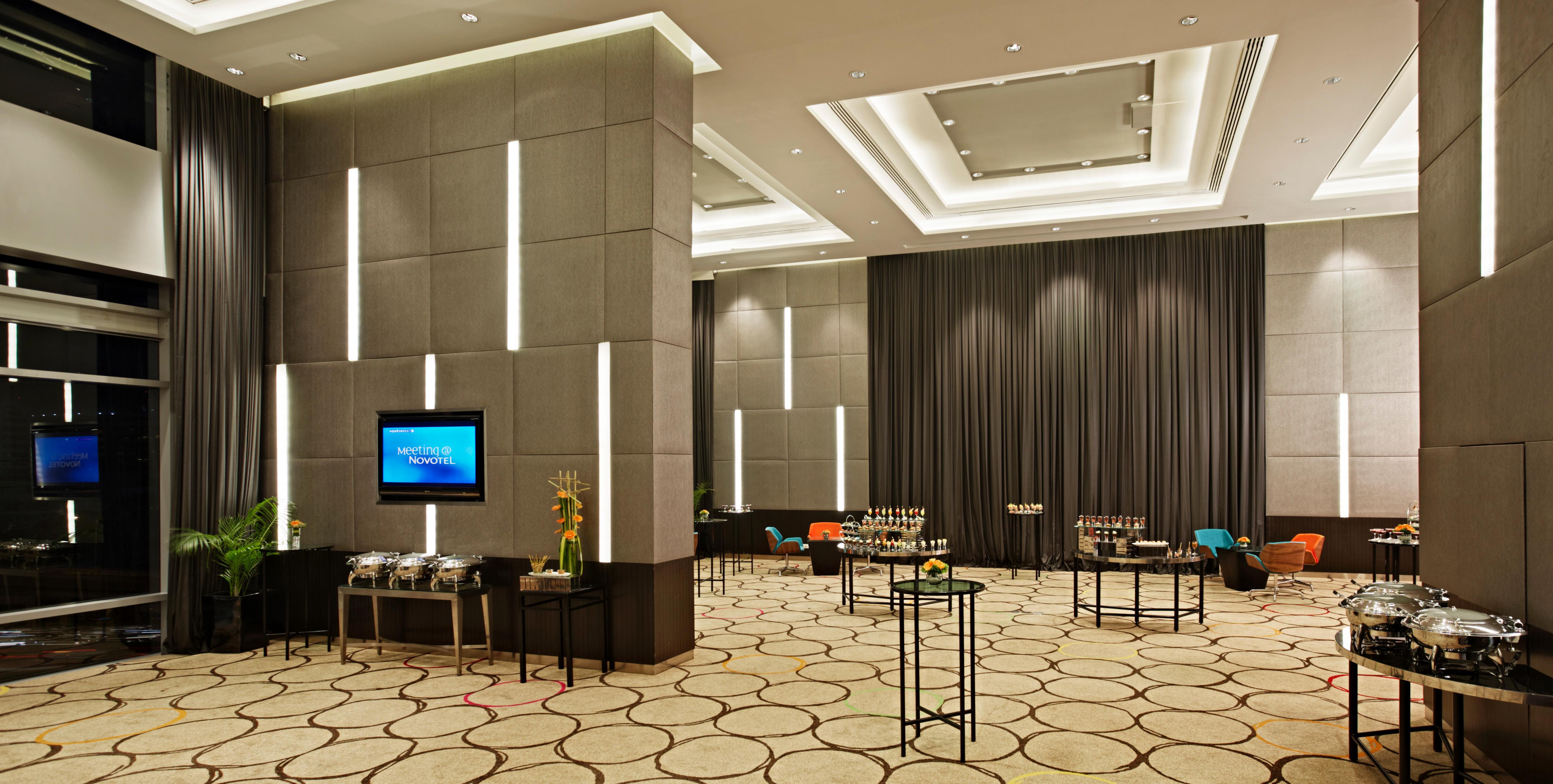 Novotel Ploenchit Sukhumvit - Sha Extra 4* Bangkok