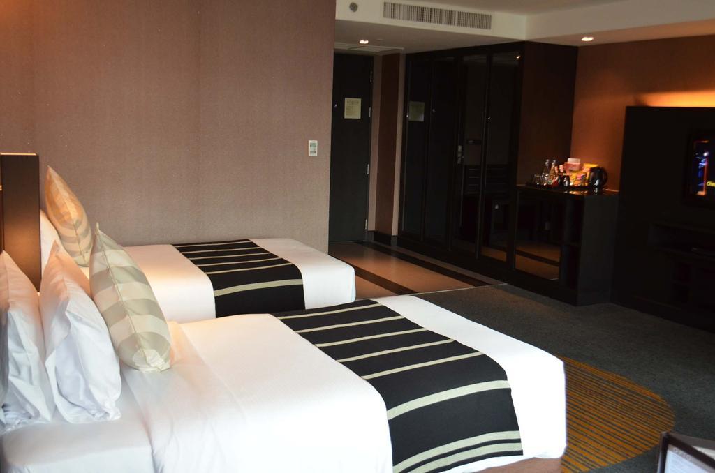 Hotel Golden Tulip Mandison 4*