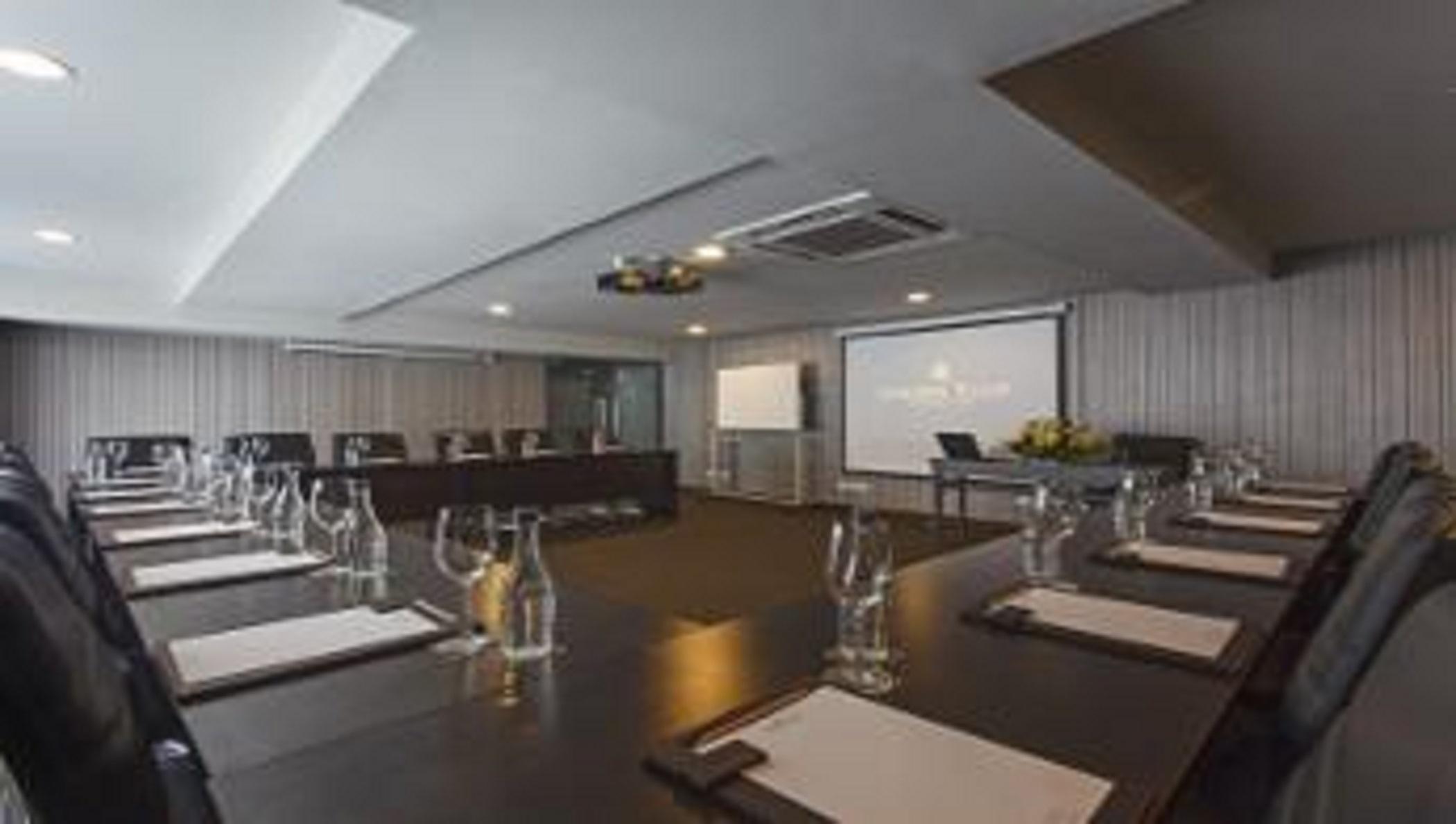 Golden Tulip Mandison Hotel 4*