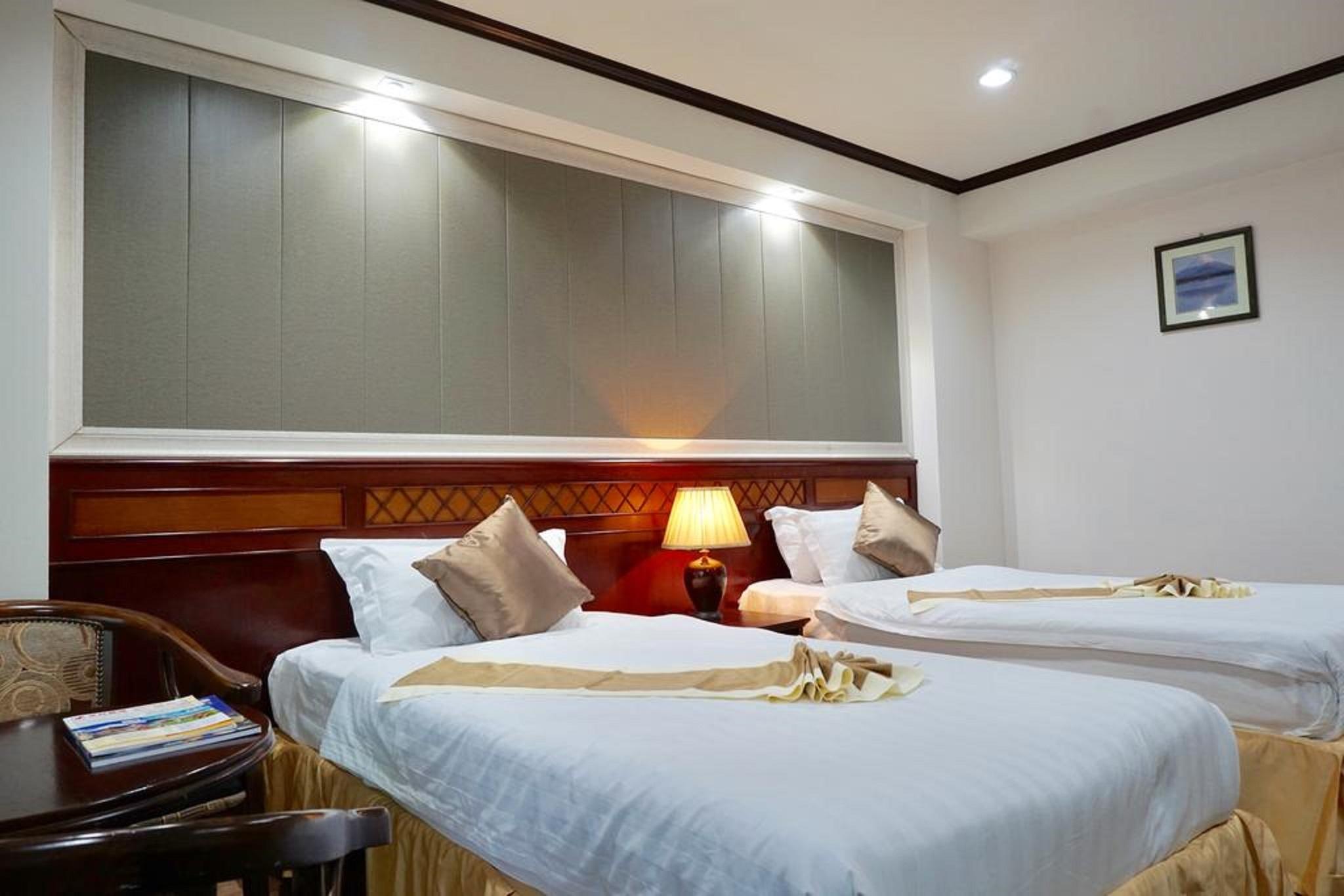 Miloft Sathorn - Sha Certified Hotel 5*