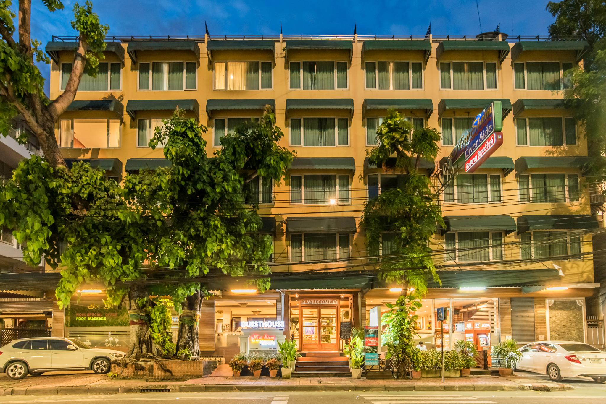New Siam Riverside Hotel