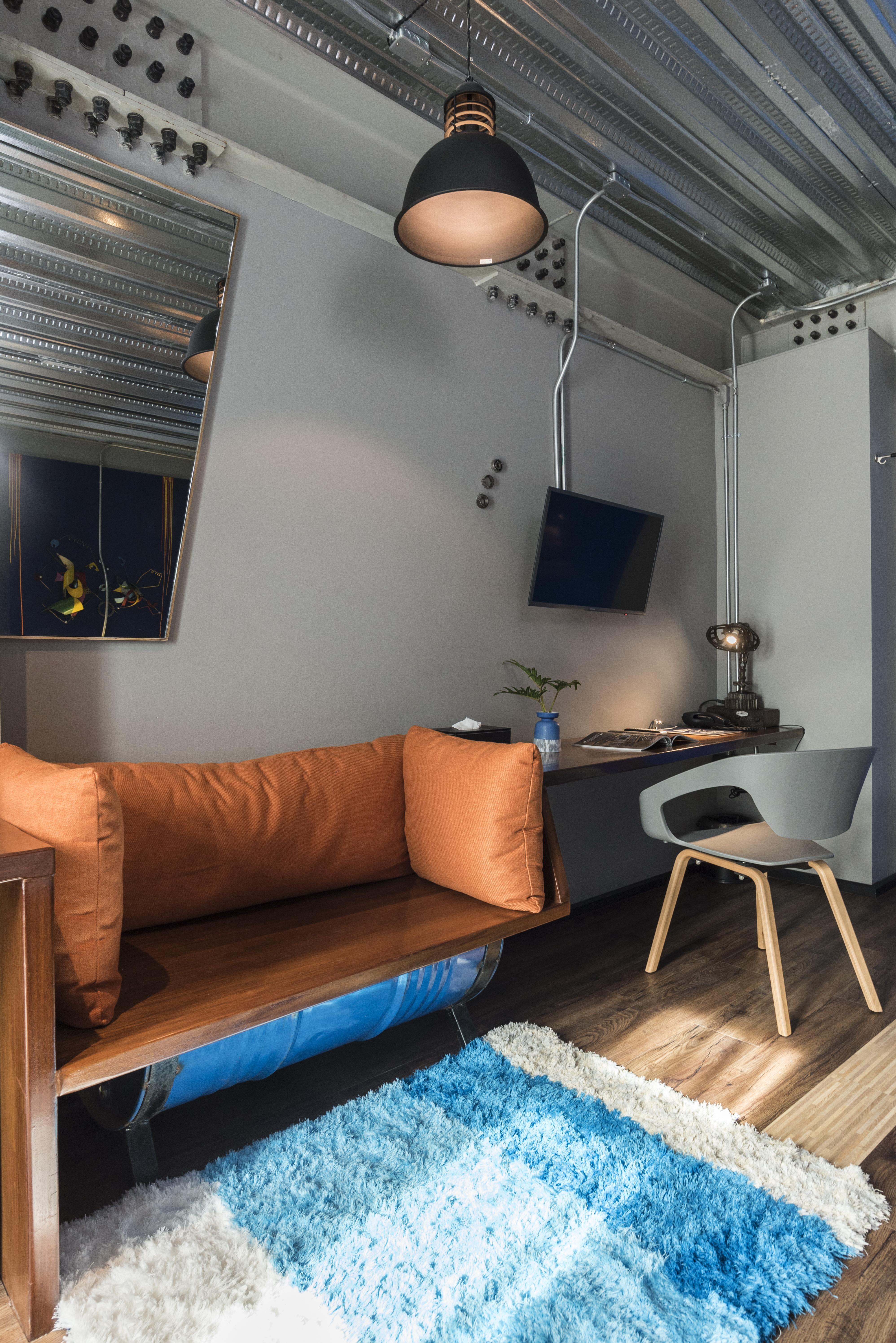 Mestyle Garage Hotel Bangkok