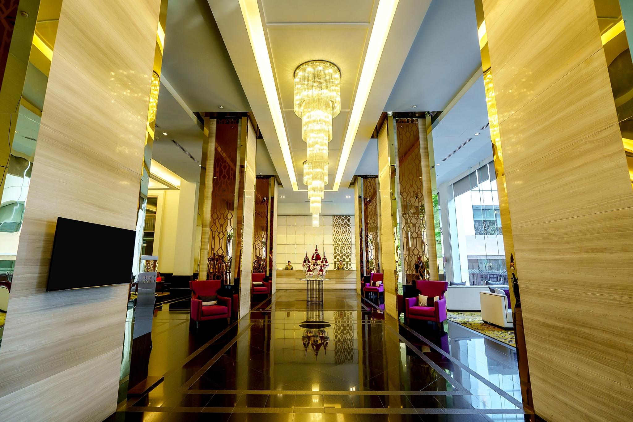 Grande Centre Point Ploenchit Hotel 5*