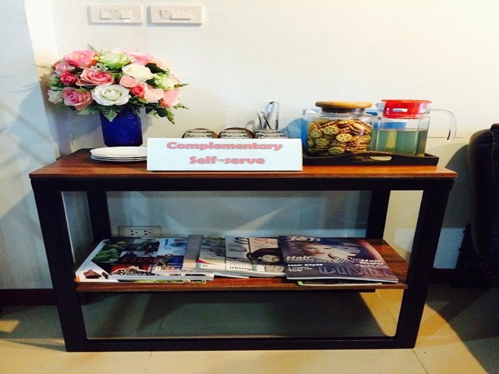 Double Dd House At Mrt Sutthisarn Hostel *