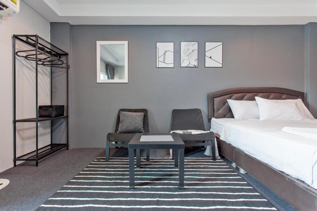Cozzi By Grand Airport *