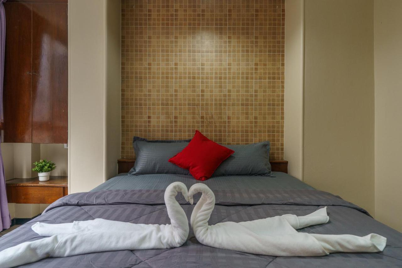 Cheqinn Bed Sukhumvit 4 Nana Plaza Hotel Bangkok
