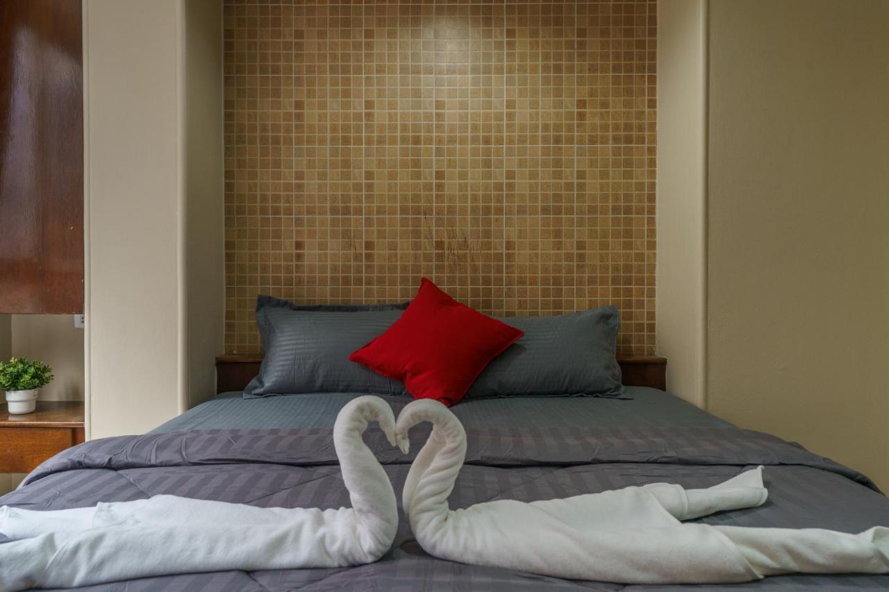 Cheqinn Bed Sukhumvit 4 Nana Plaza Hotel Bangkok