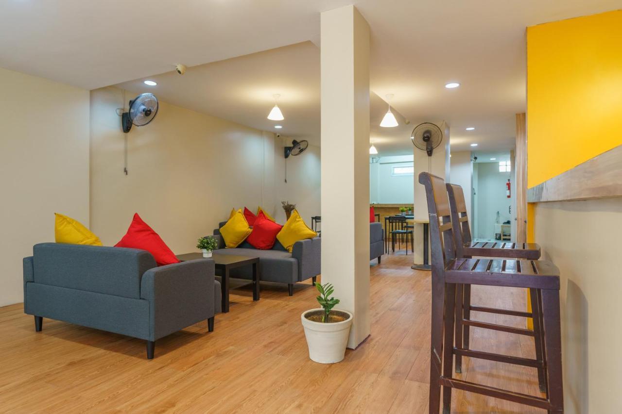 Hotel Cheqinn Bed Sukhumvit 4 Nana Plaza Bangkok