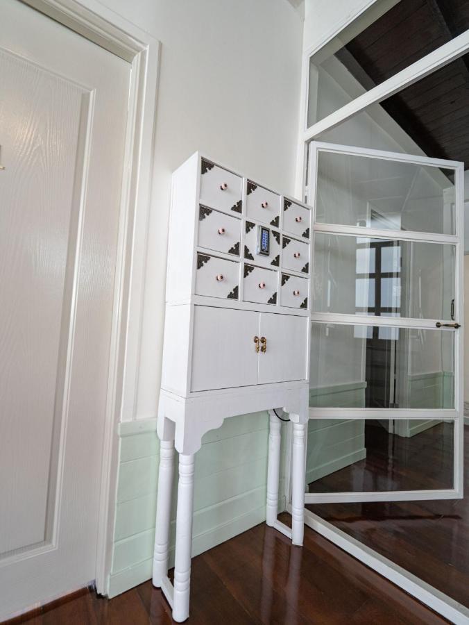 Roomquest Rim Praya Dinsor Road Hotel