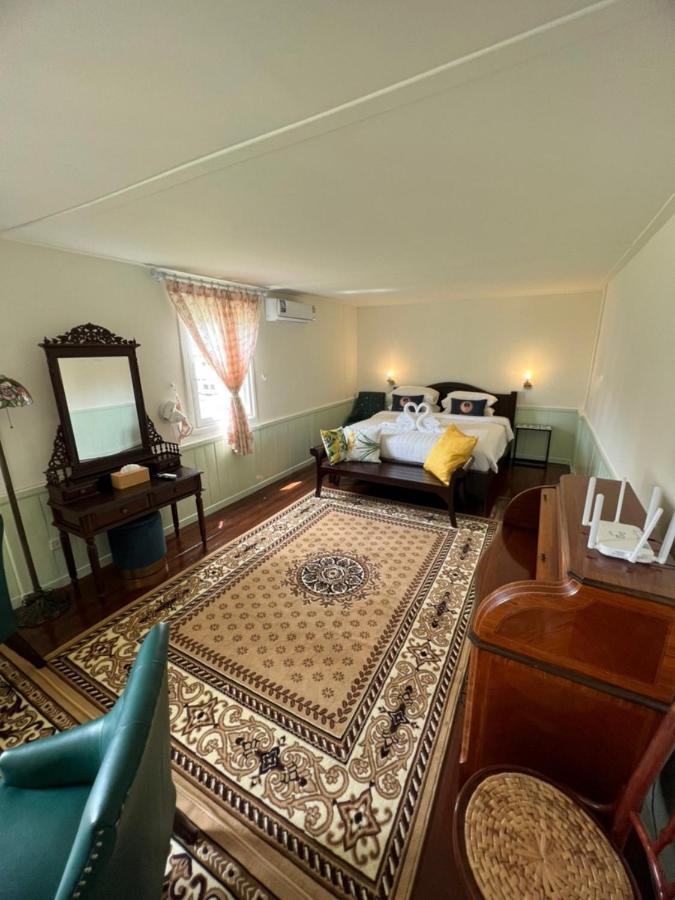 Roomquest Rim Praya Dinsor Road 3*