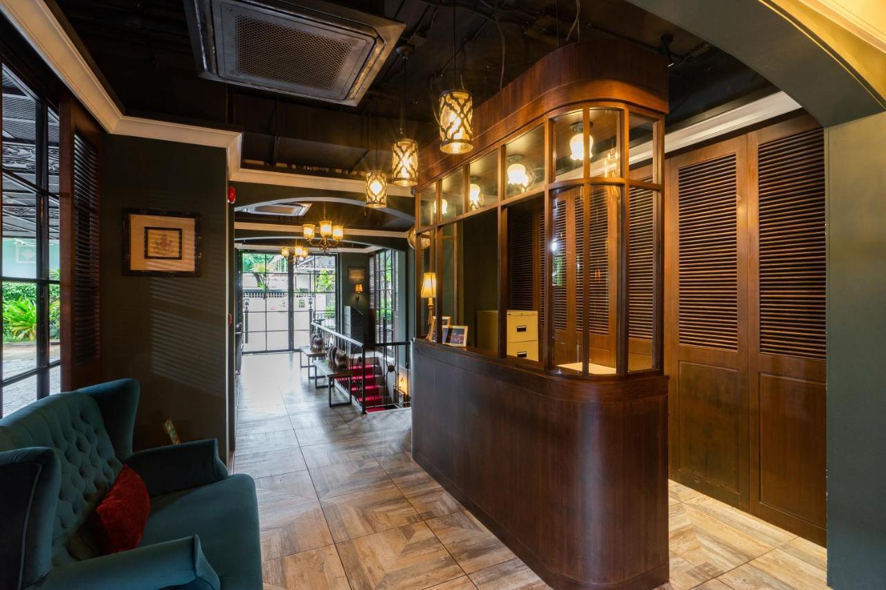 Hotel The Coach Sukhumvit - Asok Bts