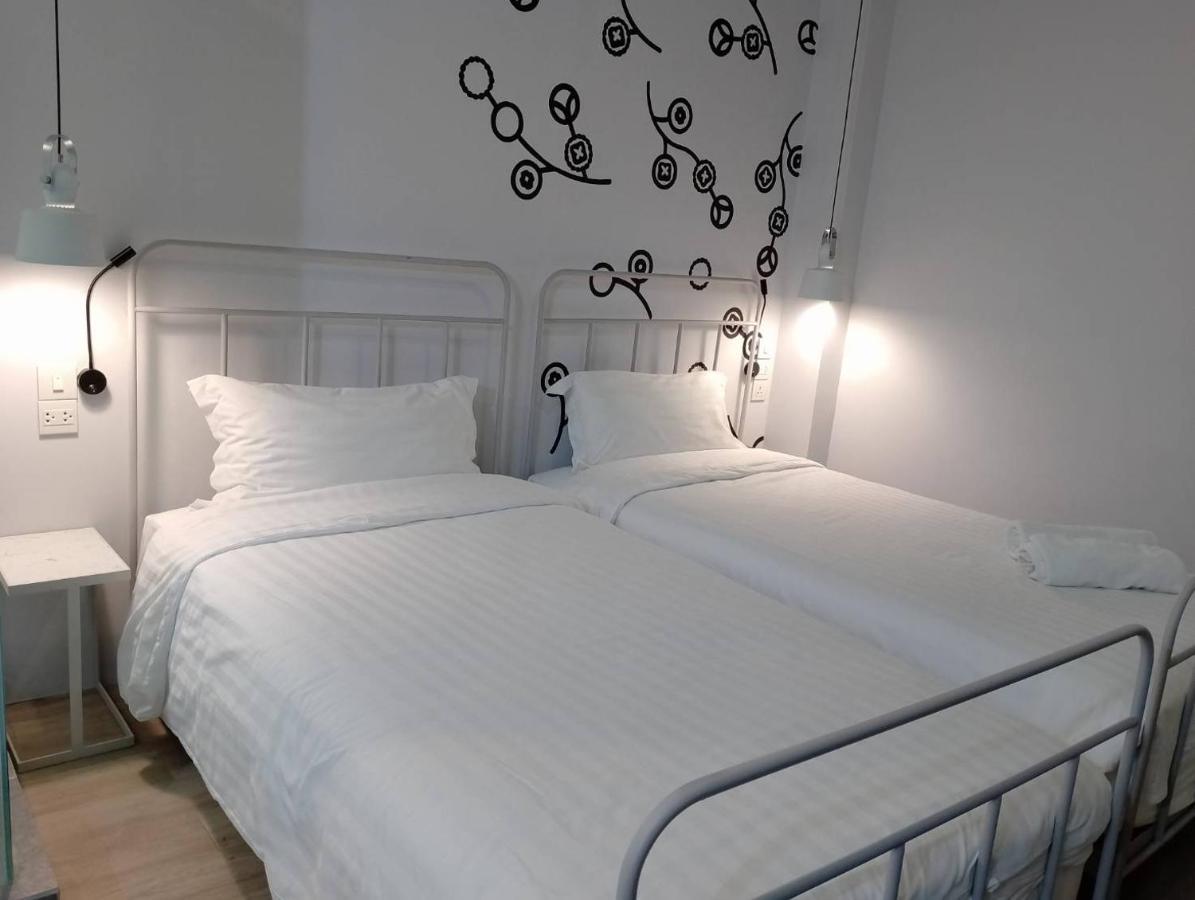 Bedspread (adults Only) *